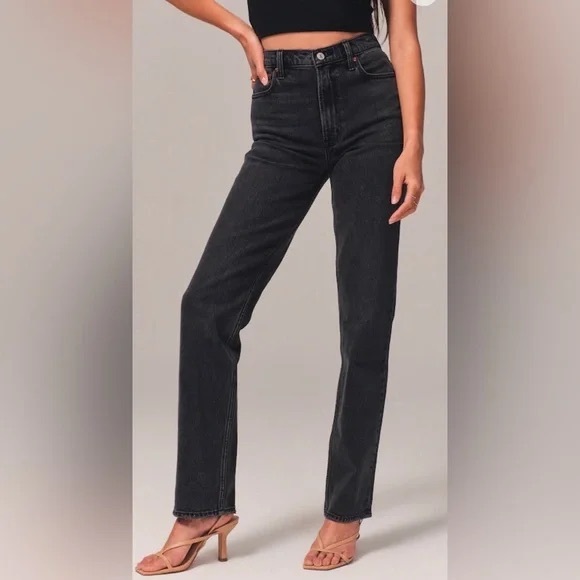 Abercrombie & Fitch Denim - Abercrombie & Fitch Women's Black Straight Leg Jeans 90s straight ultra high ris